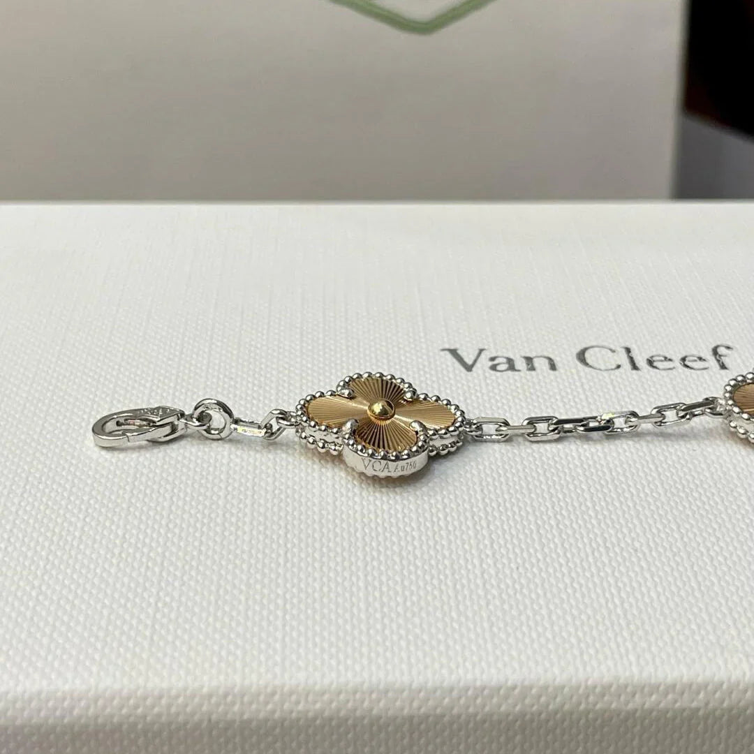 [BLUE TEARS] CLOVER 5 MOTIF LASER BRACELET COLLECTION